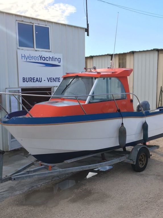 Bateau Beneteau timonier 5.55 motorisé yamaha 80cv 4temps