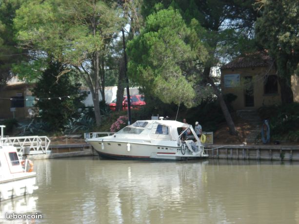 BATEAU  HABITABLE