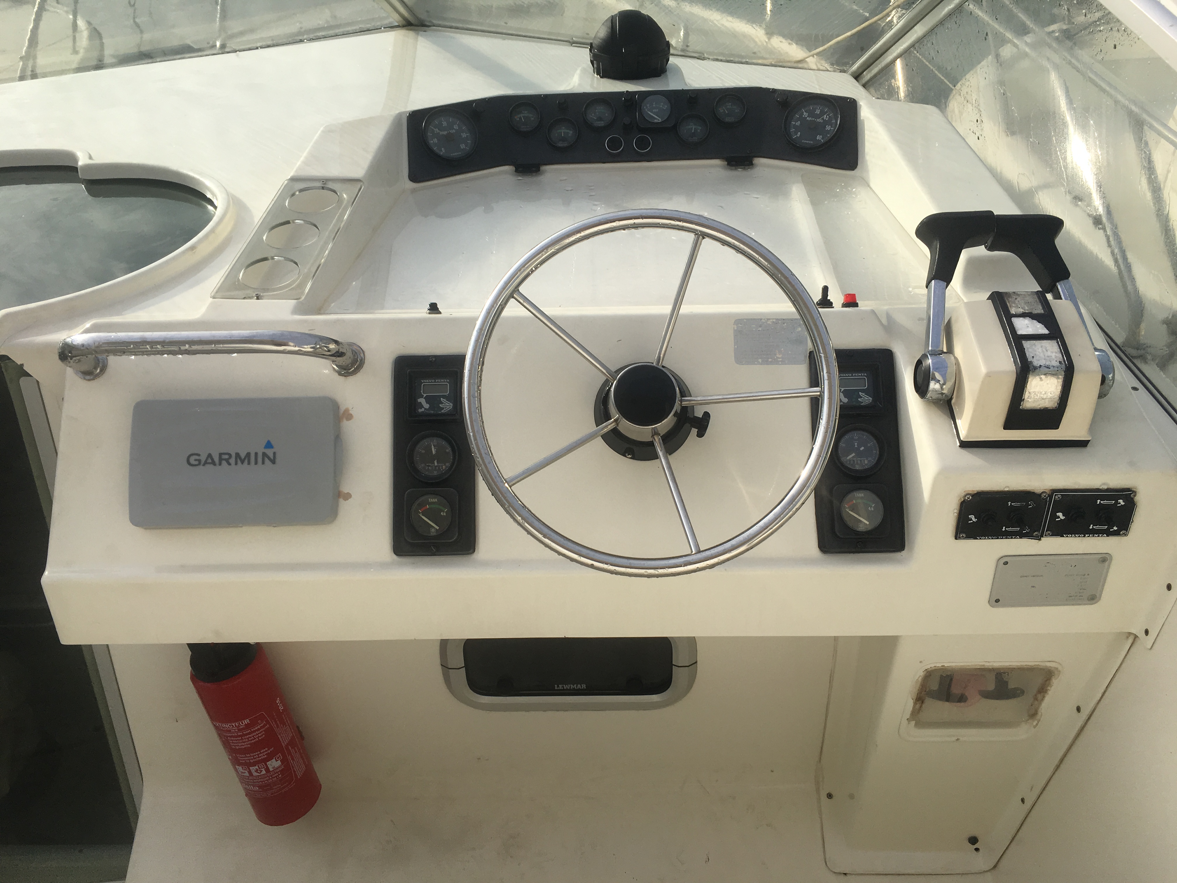 bateau  flyer 8  beneteau