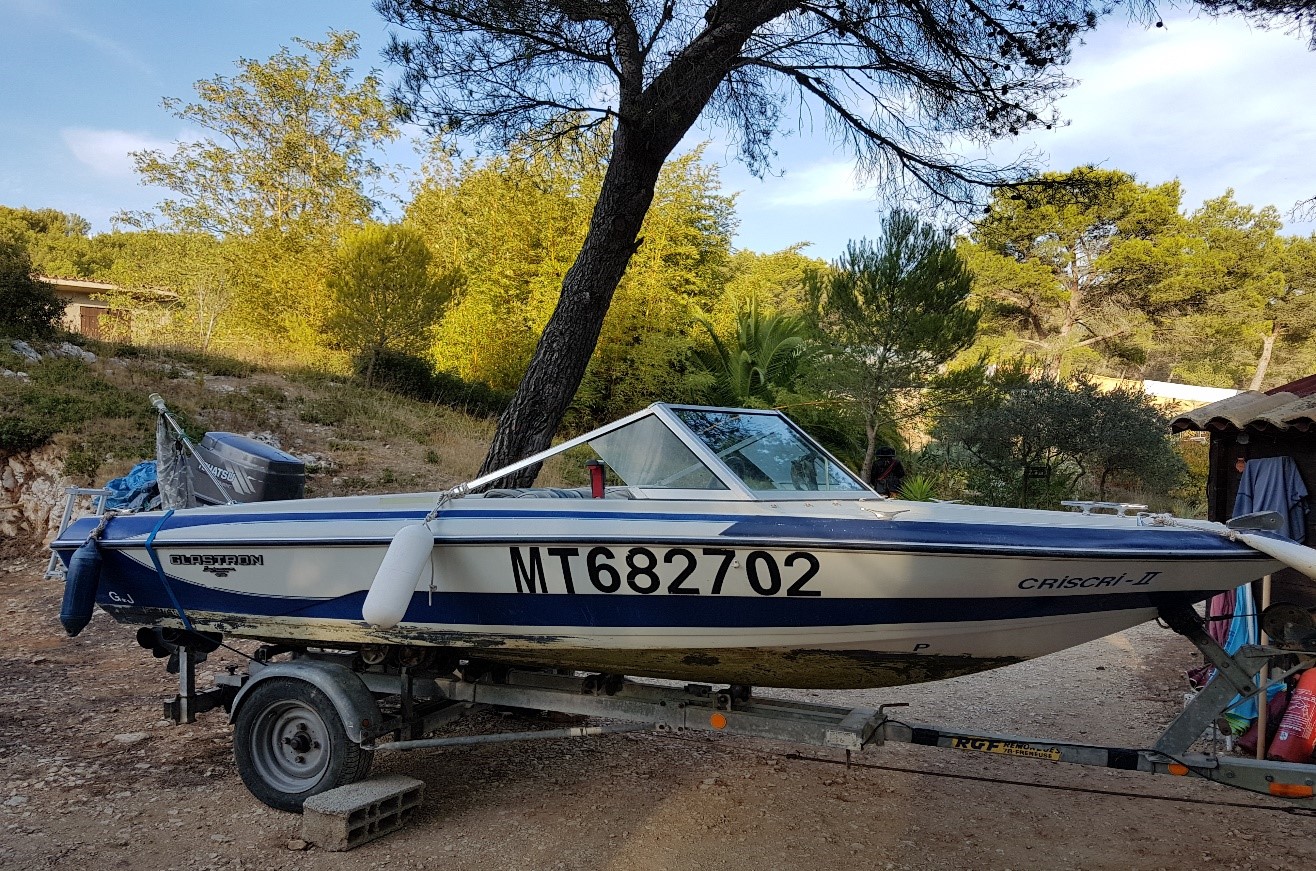 Bateau Glastron SSV 144 à vendre