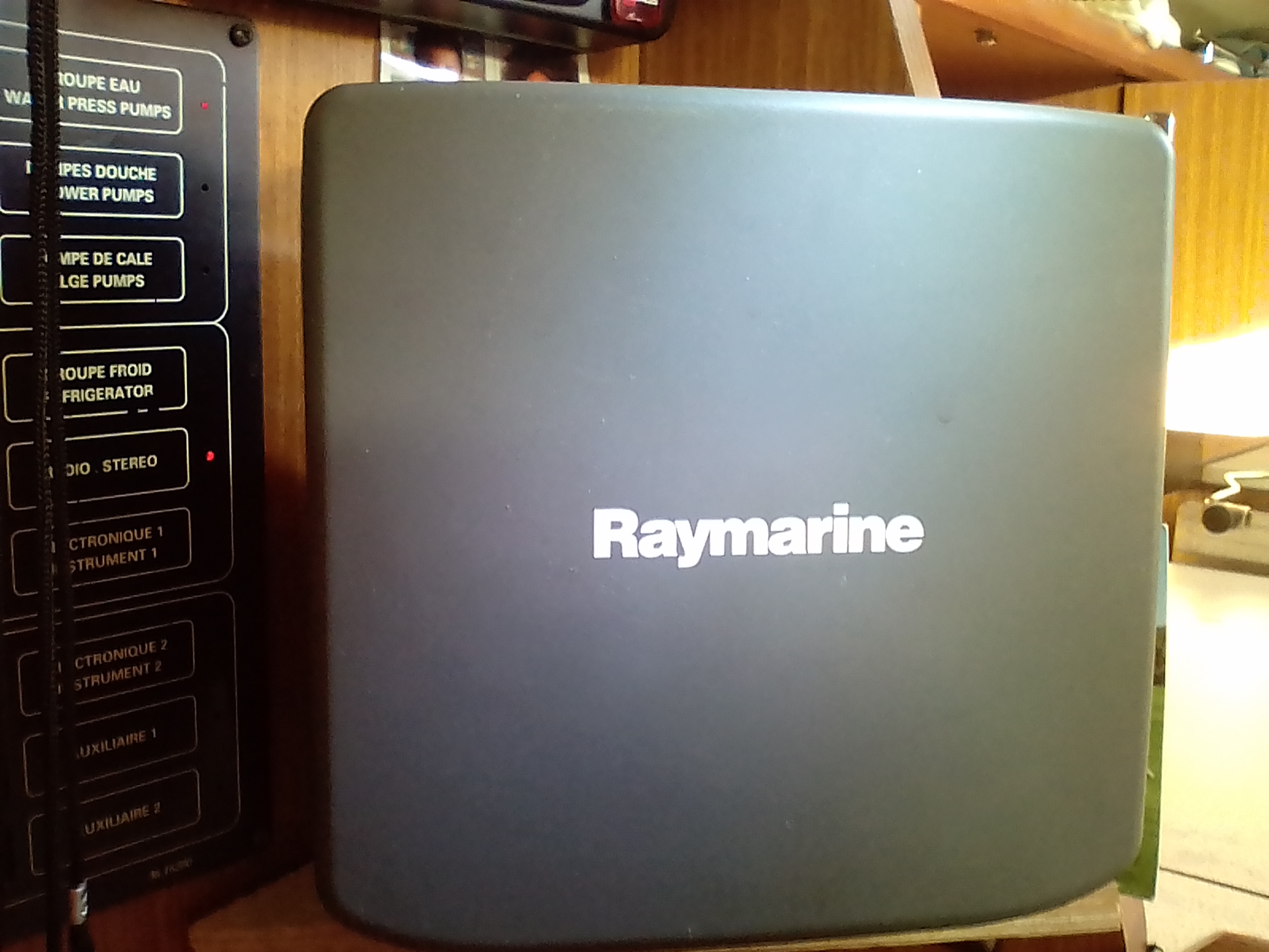 gps Raymarine