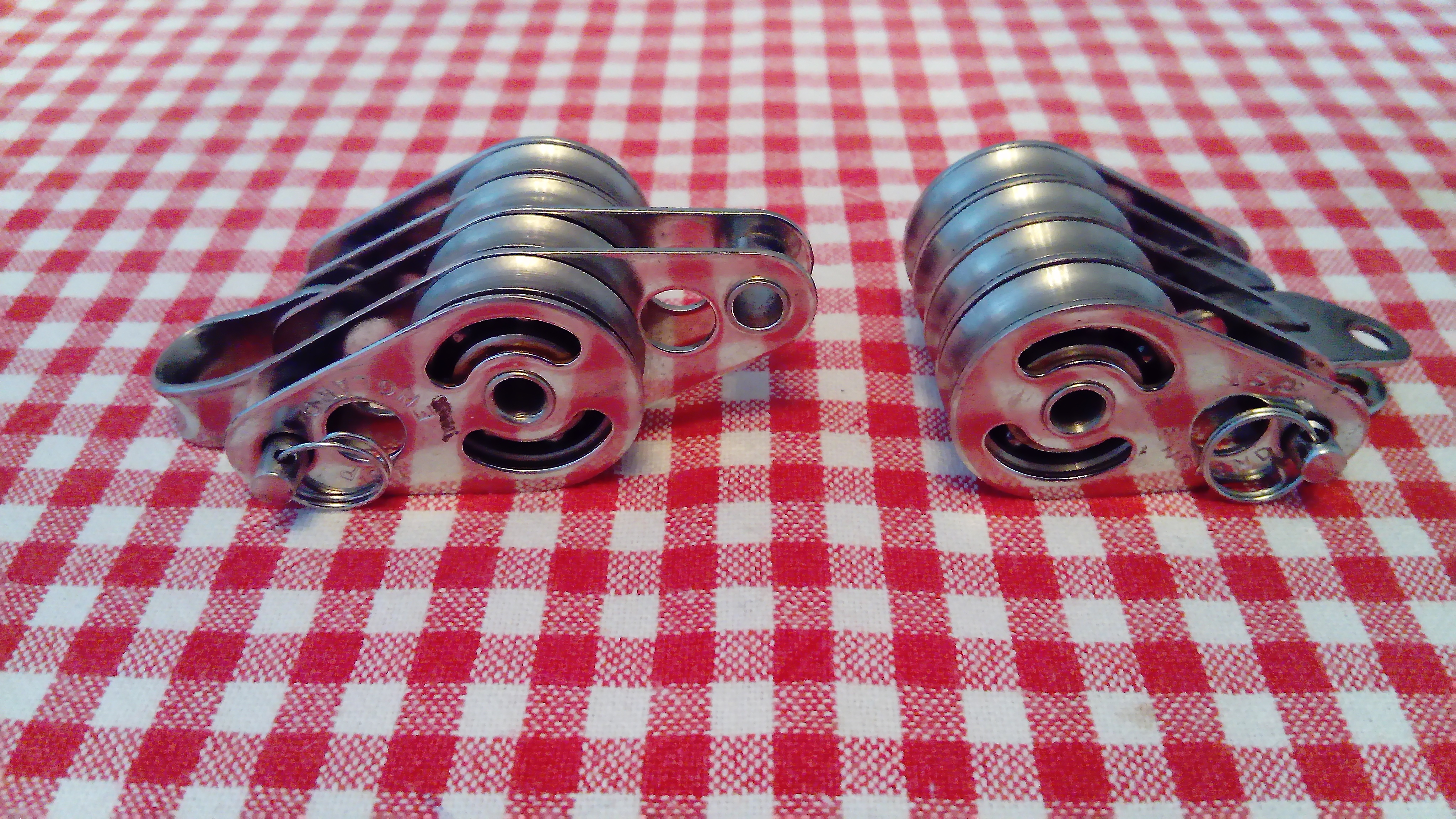 Ensemble Poulies quadruple cable réa inox billes 25 mm