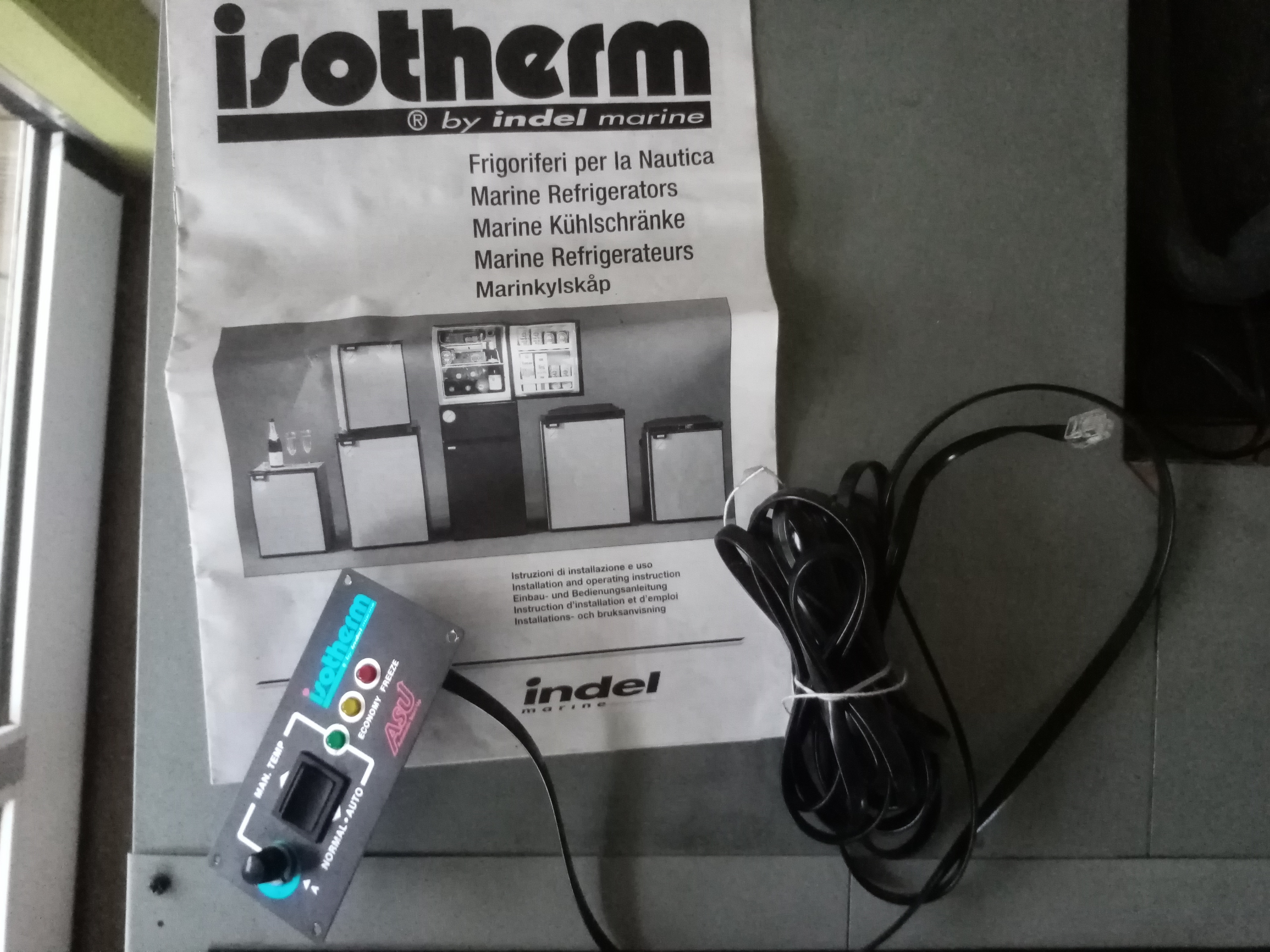 Frigo 12/24 volts isotherme marine