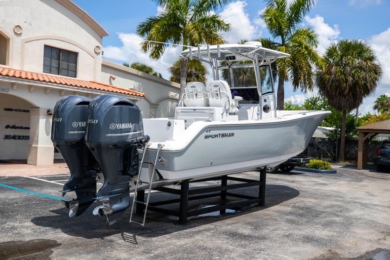 Slightly Used Yamaha 250HP 4-Stroke Outboard Motor Engine