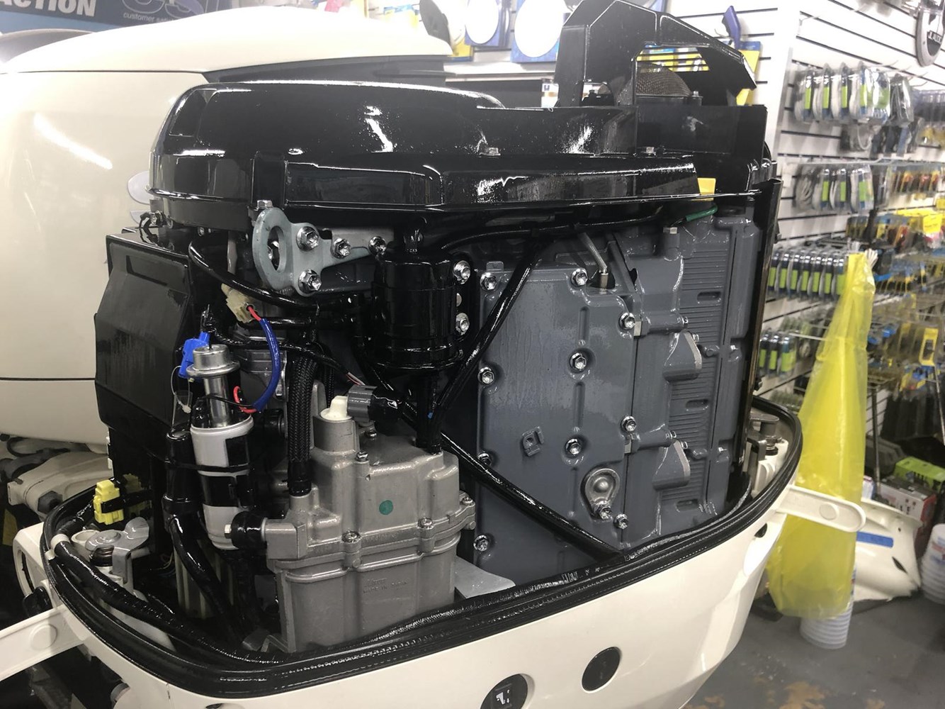Slightly Used Suzuki 300HP 4-Stroke Outboard Motor Engine