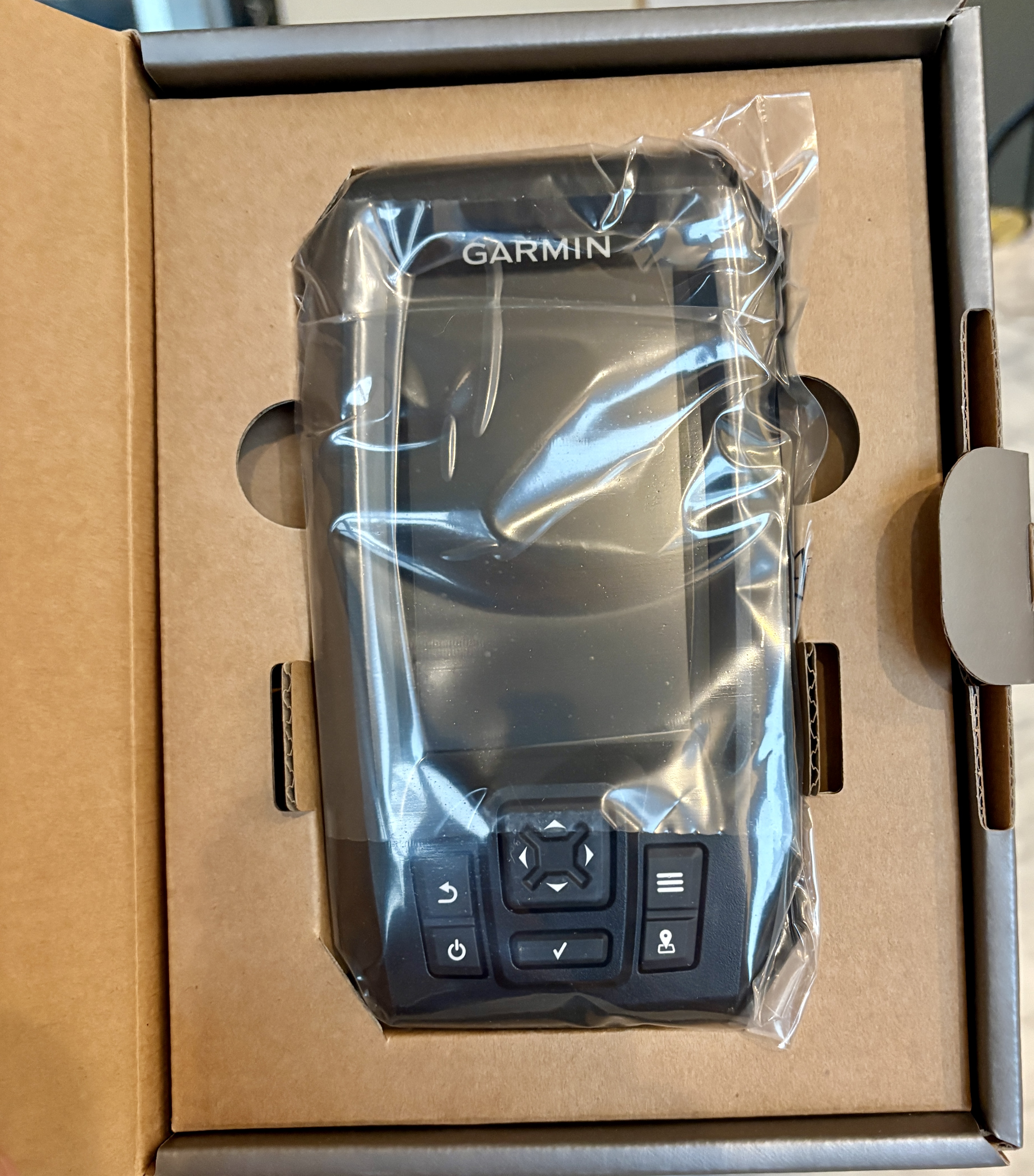 **Garmin STRIKER Plus 4 – Échosondeur GPS CHIRP – Neuf jamais utilisé**